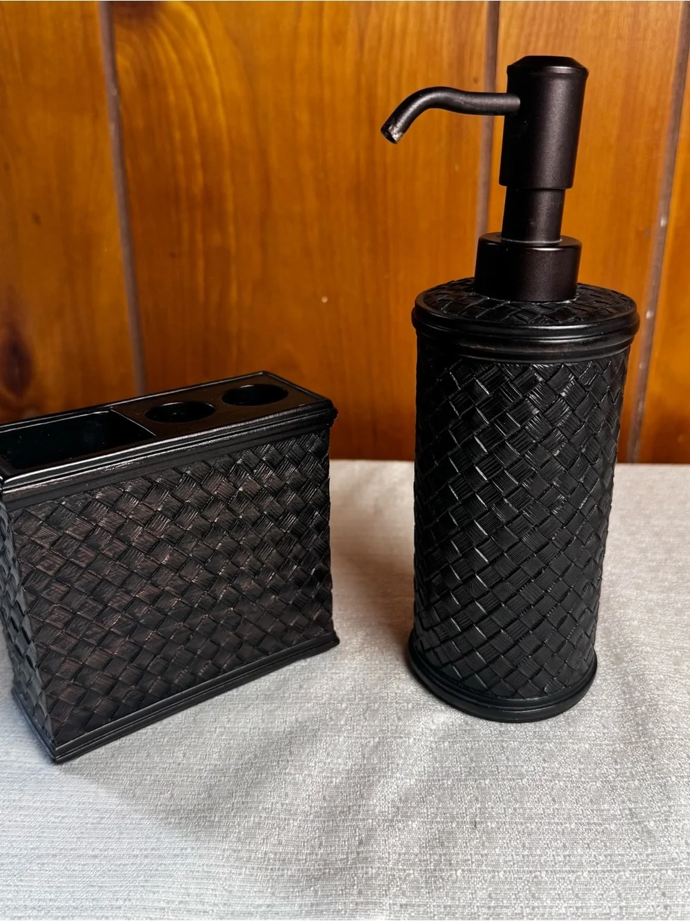 Black Woven Resin Bathroom Accessory Set - Pump Dispenser & Organizer